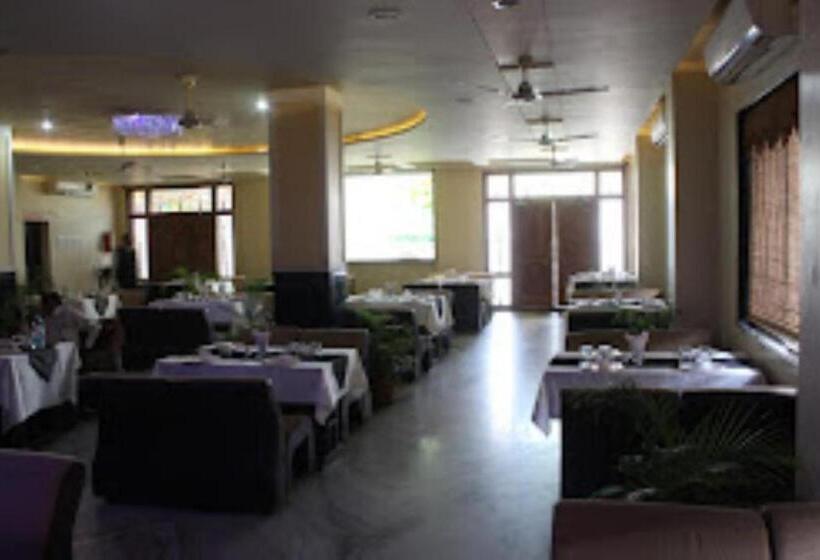 Hotel Manju Palace,nanded