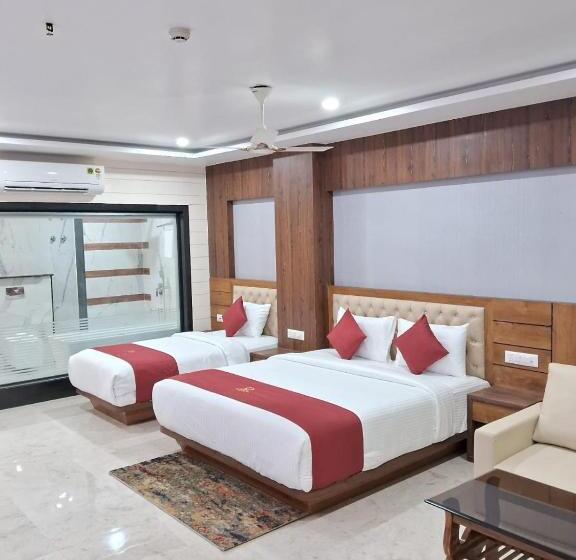 Отель Prime Beach Resort, Mandarmani