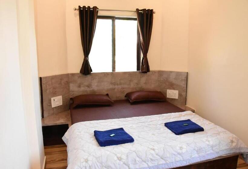 Hotelli Suyog Matheran