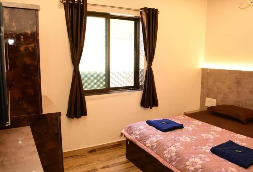 Hotelli Suyog Matheran