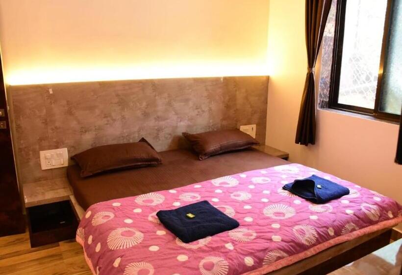 Hotelli Suyog Matheran