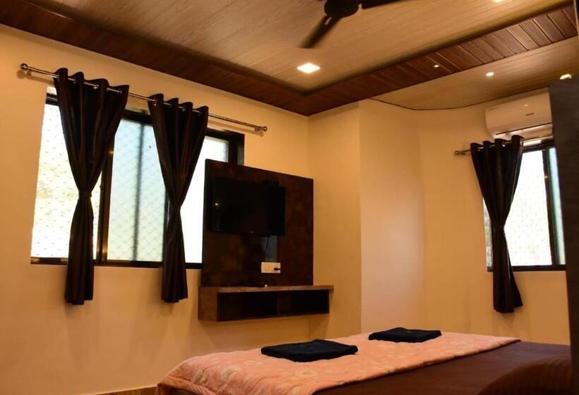 Hotelli Suyog Matheran