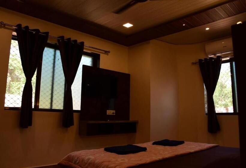 Hotelli Suyog Matheran