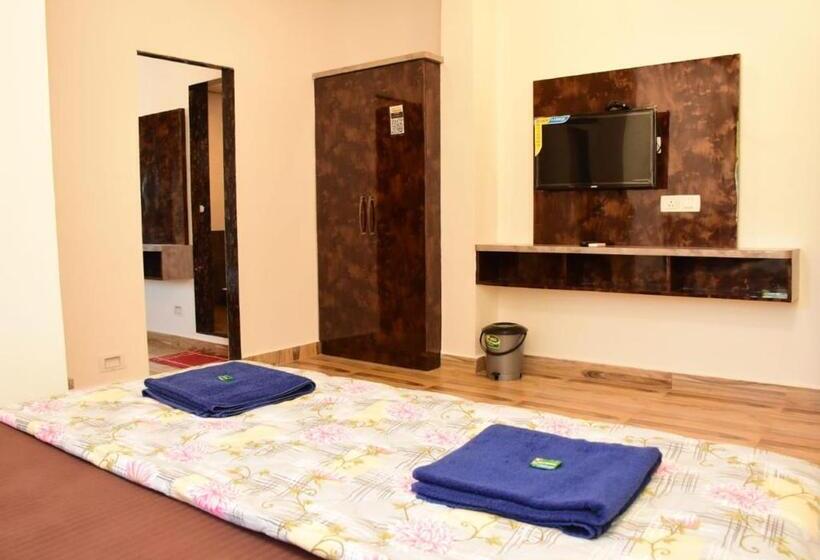 Hotelli Suyog Matheran