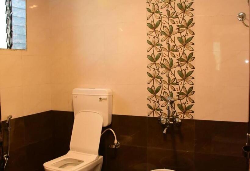 Hotelli Suyog Matheran