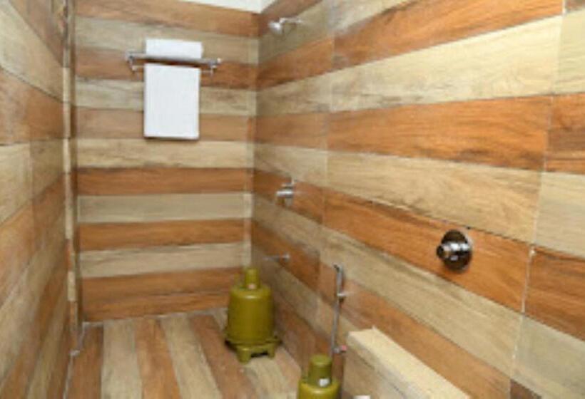 هتل The Rivera,rajkot