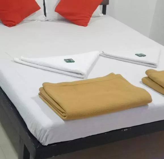 ホテル Tridev Coastal Villa Alibag