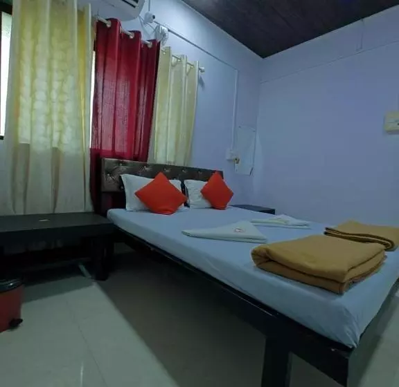 ホテル Tridev Coastal Villa Alibag