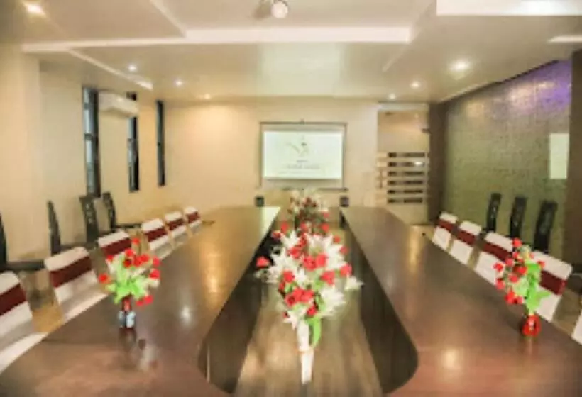 ホテル Vaishnavi Heights,manjurahi