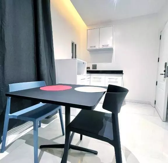 هتل Wallgate Apartments Abuja