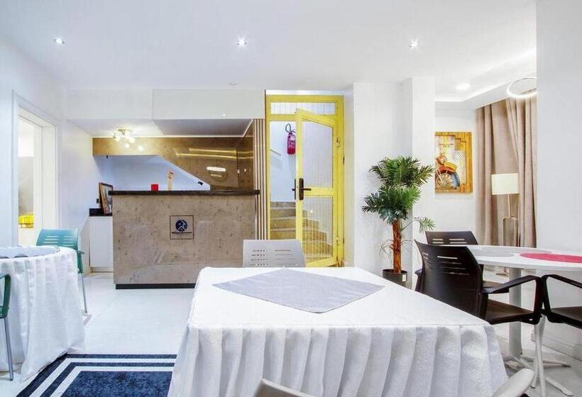 هتل Wallgate Apartments Abuja