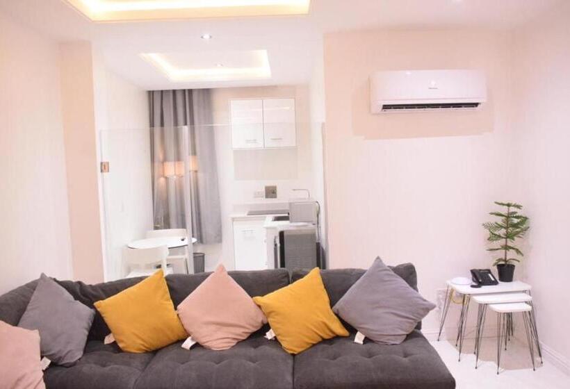 هتل Wallgate Apartments Abuja