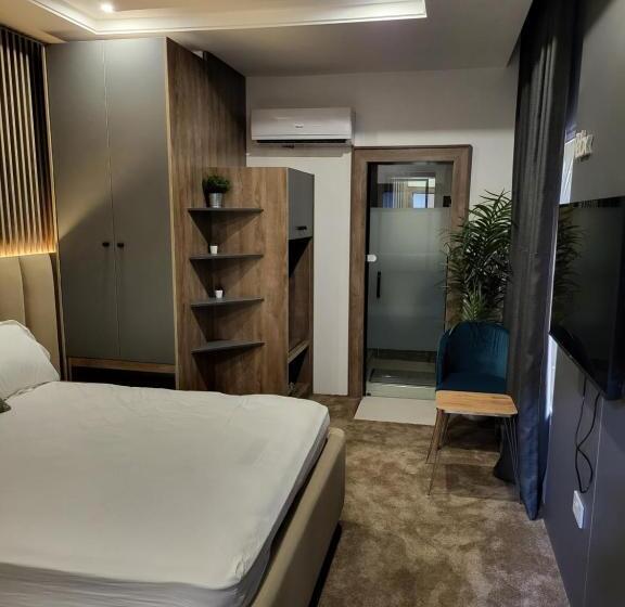 هتل Wallgate Apartments Abuja