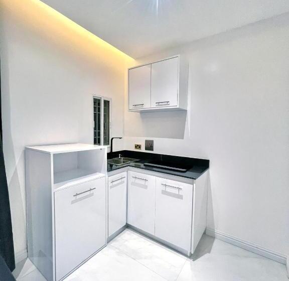 هتل Wallgate Apartments Abuja