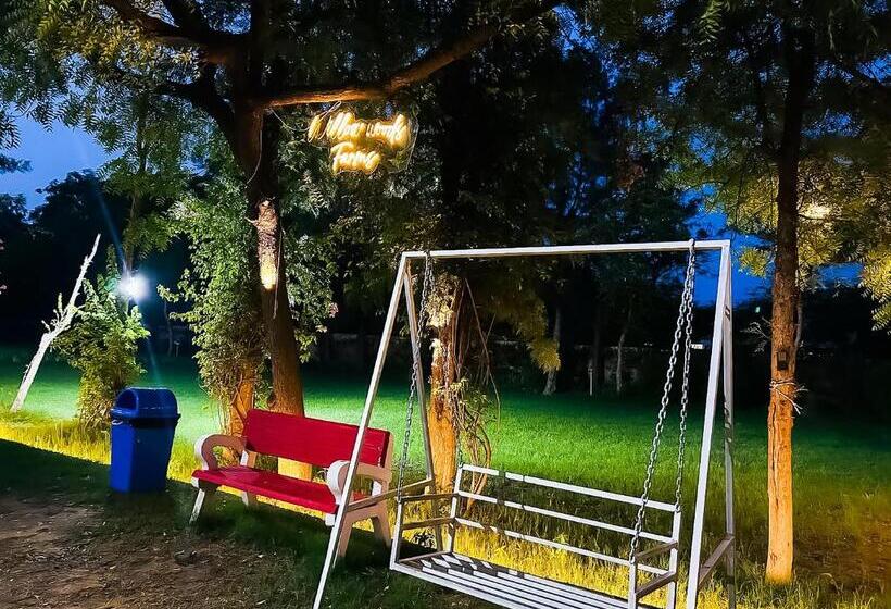 ホテル Willow Farm   Sohna  Gurgoan Road