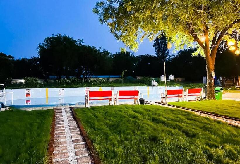 ホテル Willow Farm   Sohna  Gurgoan Road