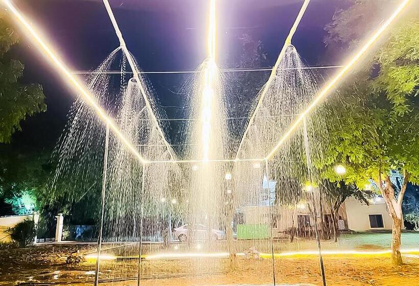 ホテル Willow Farm   Sohna  Gurgoan Road