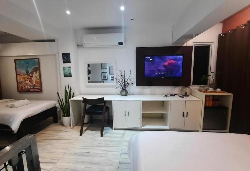 L1 Twin Bed Staycation In Bonifacio Global City 4