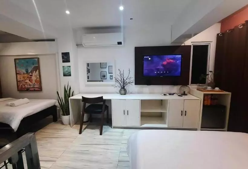 L1 Twin Bed Staycation In Bonifacio Global City 4