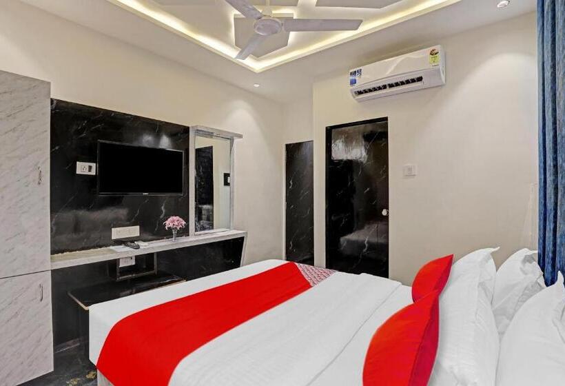 Oyo Flagship Hotel Premium Villa