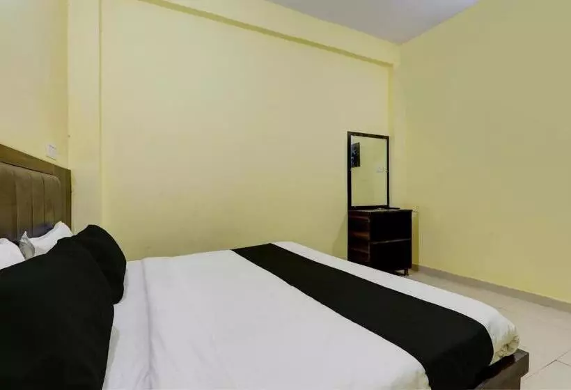 Super Hotel O Sadguru Inn