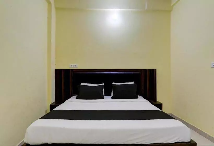Super Hotel O Sadguru Inn