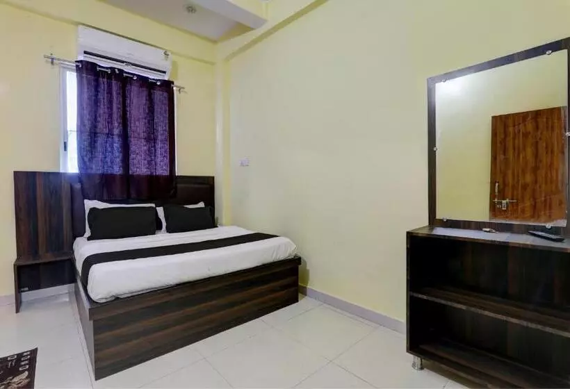 Super Hotel O Sadguru Inn