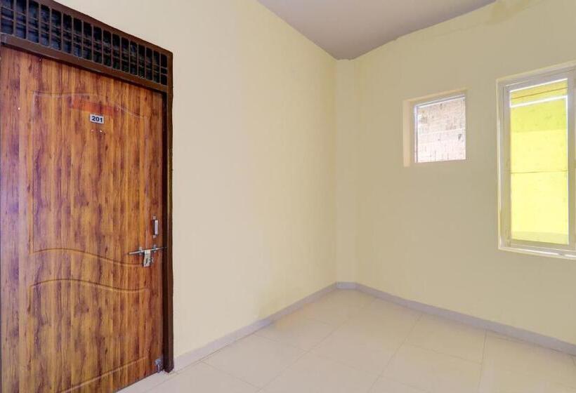 Super Hotel O Sadguru Inn