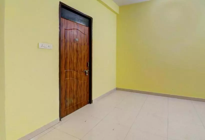 Super Hotel O Sadguru Inn