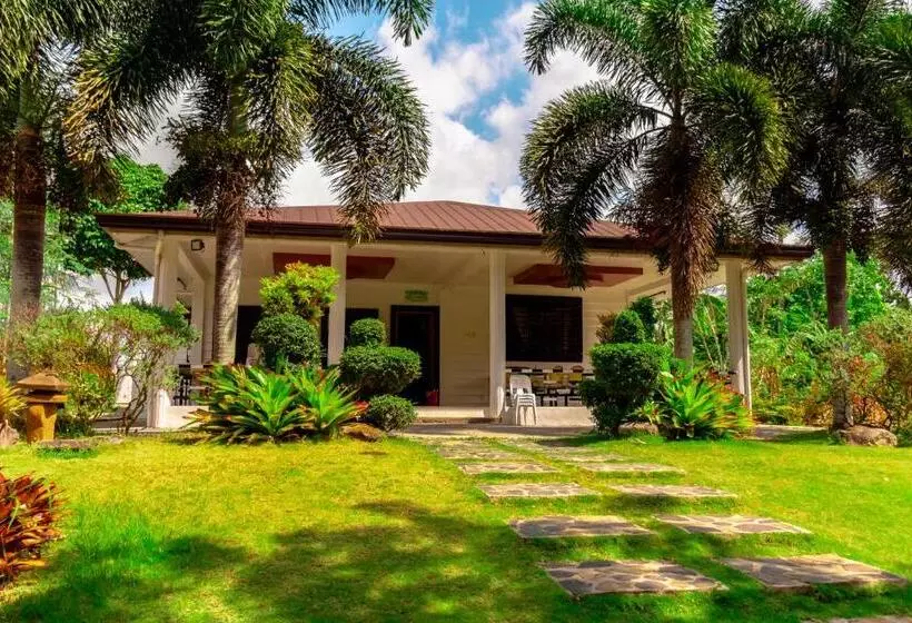 Patio Buendia Farm Resort And Events Place