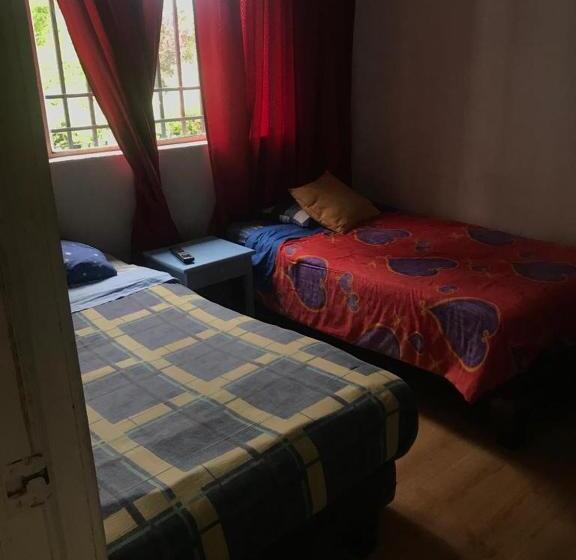 Panzió Alojamiento Céntrico 24 Hrs. Con Estacionamiento