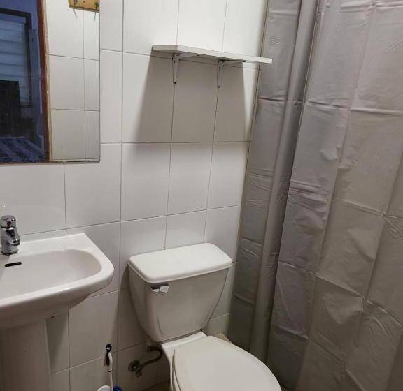 膳宿费 Falopa, Maracas Y Asociados