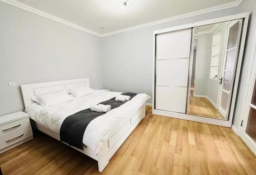 پانسیون Guest House N&v
