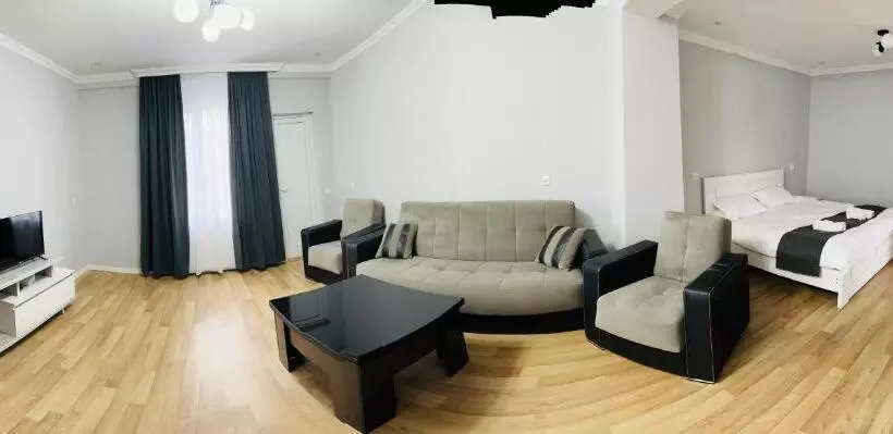پانسیون Guest House N&v