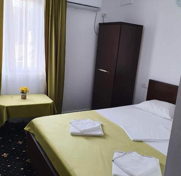 پانسیون Vila Valentino