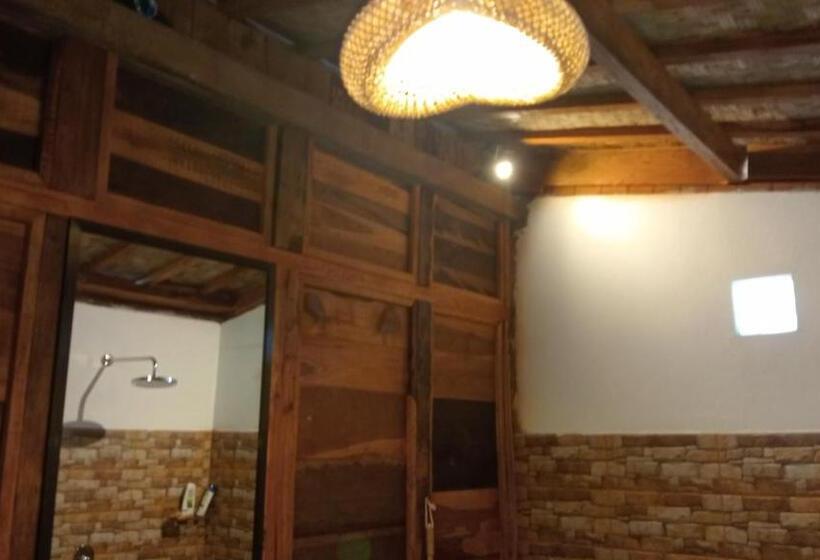 리조트 Melasti Mountain Villa, Amed Bali Agung Room 4