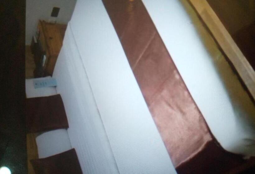 هتل Villa Toscana Victoria Island Oniru