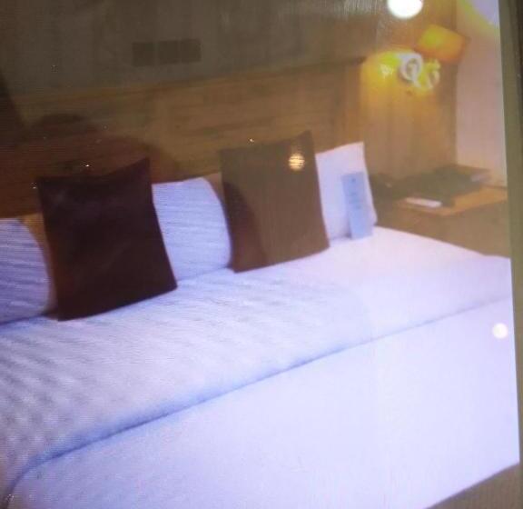 هتل Villa Toscana Victoria Island Oniru