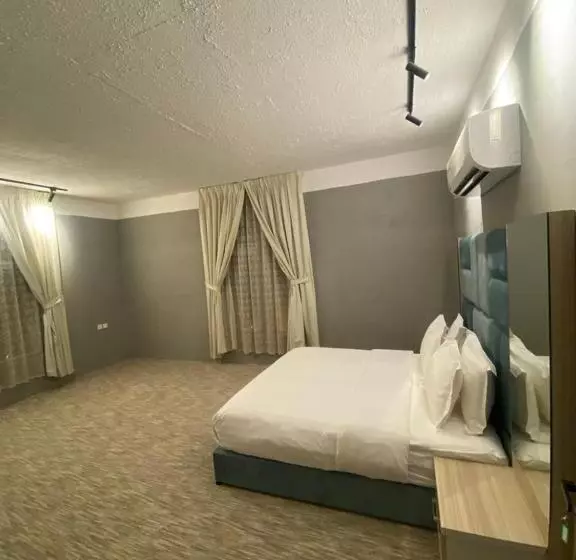 أجنحة هدوء الفندقية