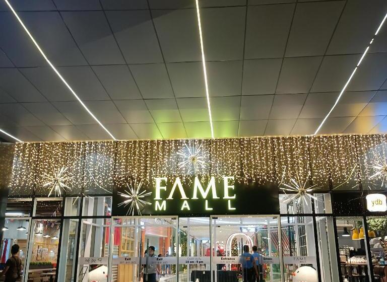 1br Aesthetic Condotel With Balcony Edsa