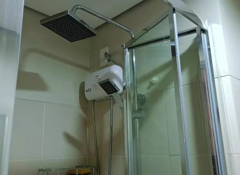 1br Aesthetic Condotel With Balcony Edsa