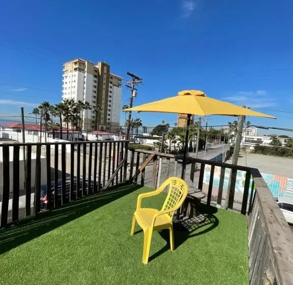 Retkeilymaja Beach Bungalow