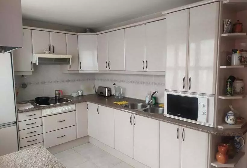 تختخواب و صبحانه Habitacion Privada Triple Toledo