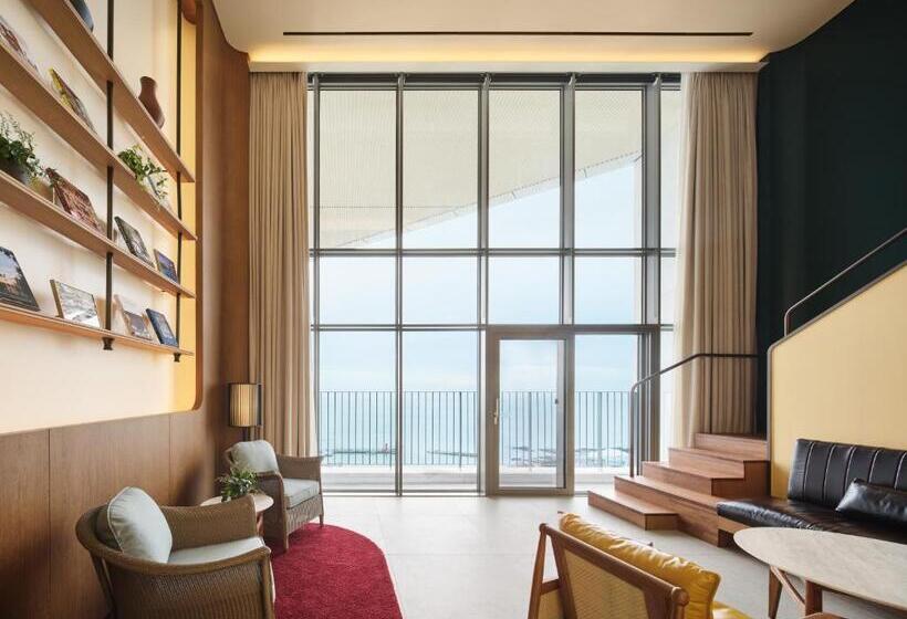 هتل Ananti At Busan Village