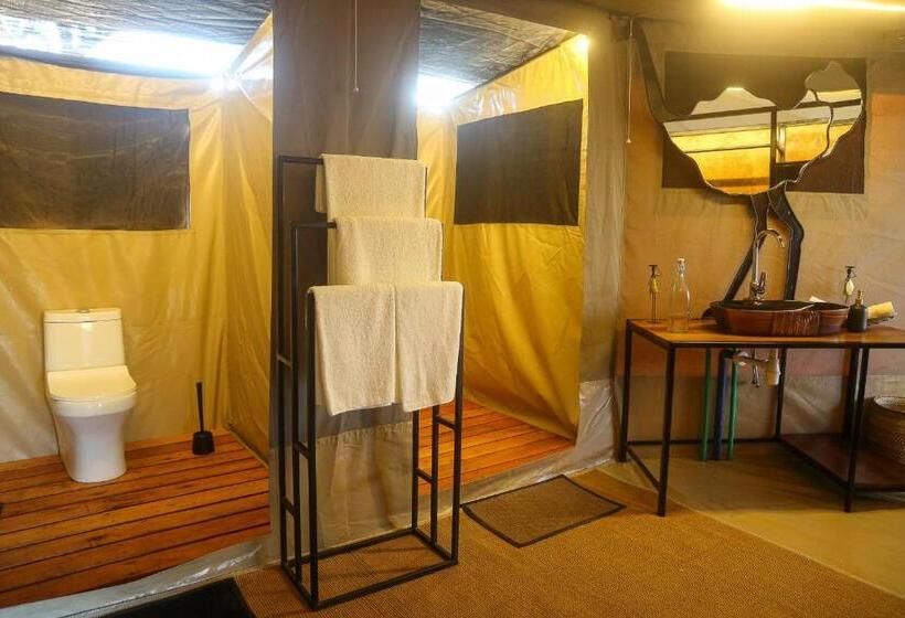 בית מלון כפרי Ndoto Serengeti Camp