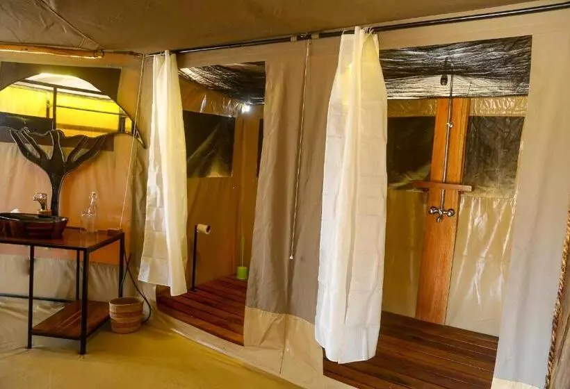 ホテル Ndoto Serengeti Camp