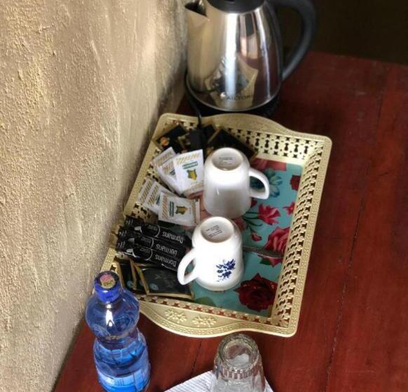 בית מלון כפרי Ndoto Serengeti Camp