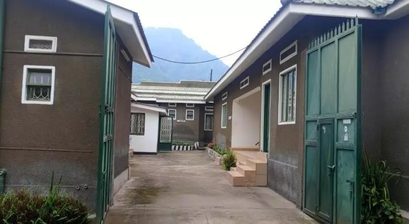 هتل Rwenzori Base Camp Tour Holiday Inn