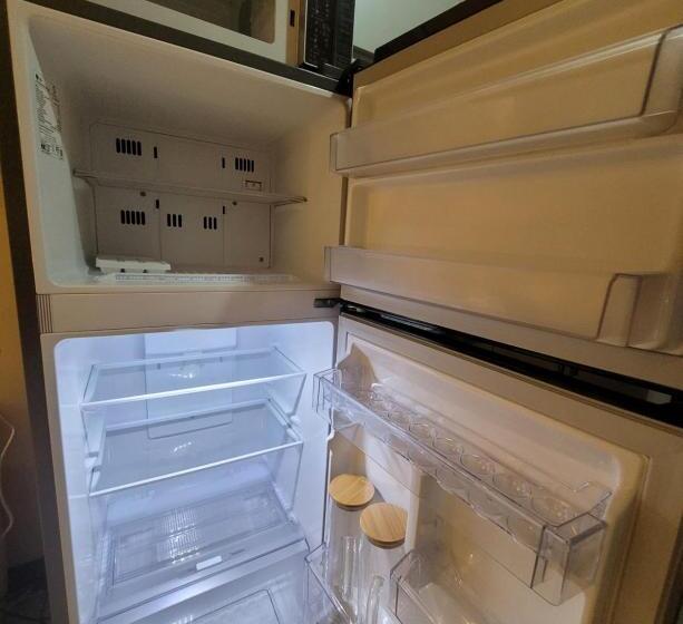 هتل Uptown Parksuites Tower 1 At Bgc   Staycations Up Above 12