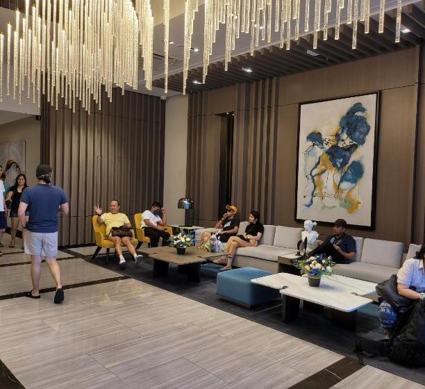 هتل Uptown Parksuites Tower 1 At Bgc   Staycations Up Above 12